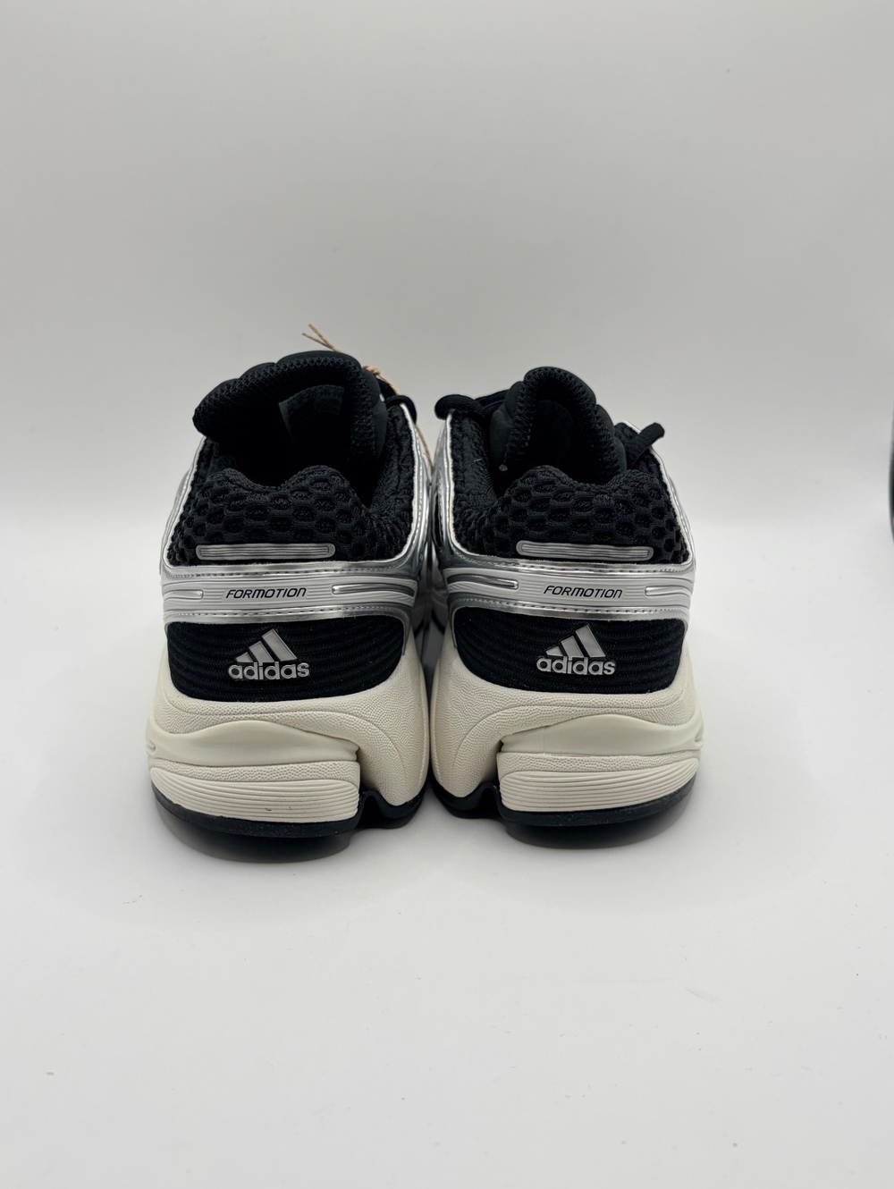 Adidas Adistar Control 5 Women's Running Shoes Size 7.5 Black Silver White - Picture 3 of 6
